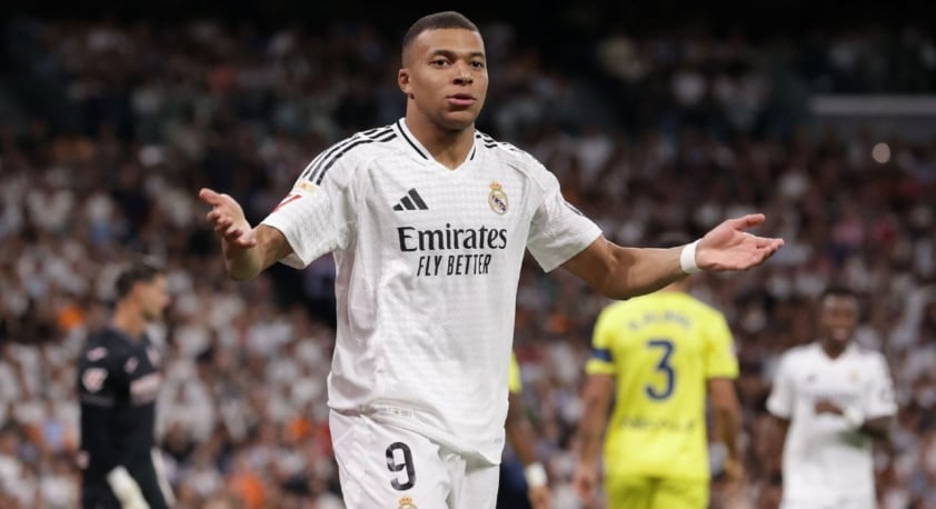 Mbappe Đối Mặt Với Áp Lực Khi Hình Tượng Đội Trưởng Tuyển Pháp Lung Lay