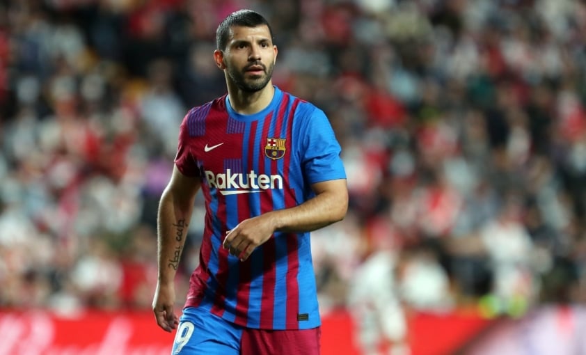 Sergio Aguero Yêu Cầu Barcelona Bồi Thường 2,5 Triệu Bảng Sau Khi Giải Nghệ Vì Vấn Đề Tim Mạch