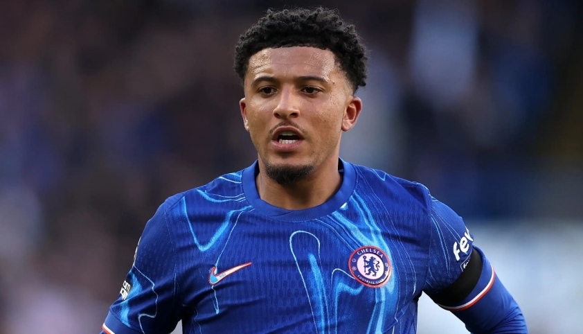 Giao tiếp kém và nhớ nhà: Nguyên nhân dẫn đến sự thất bại của Jadon Sancho tại Man United