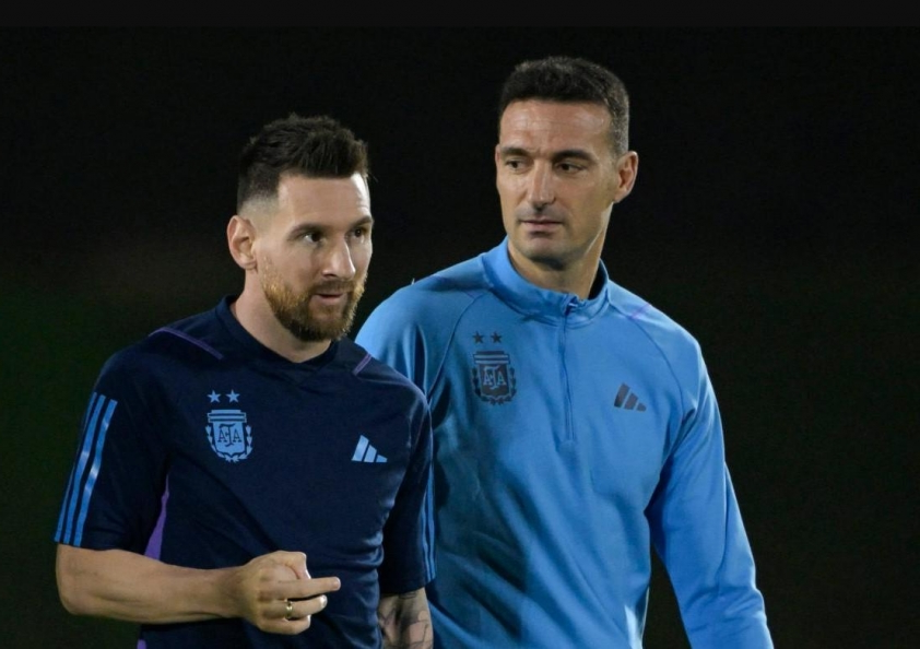 HLV Scaloni ngợi ca màn trình diễn đỉnh cao của Messi, hy vọng siêu sao tiếp tục cống hiến cho Argentina