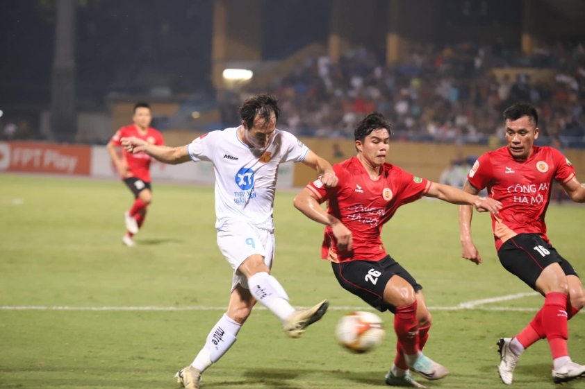 Cuộc đối đầu hấp dẫn giữa Nam Định và CAHN tại V-League 2024/25