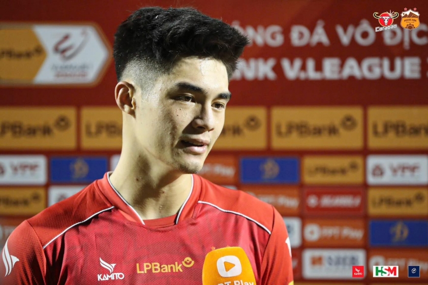 Trần Trung Kiên Ngôi sao trẻ tỏa sáng tại HAGL và Đội tuyển bóng đá quốc gia Việt Nam