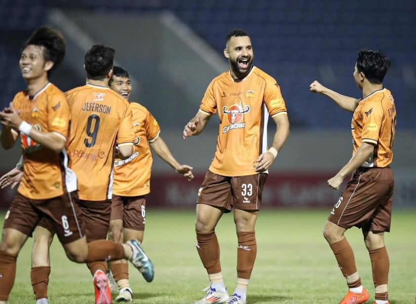 HAGL đặt mục tiêu tái chiếm ngôi đầu V-League, liệu con đường phía trước có dễ dàng?