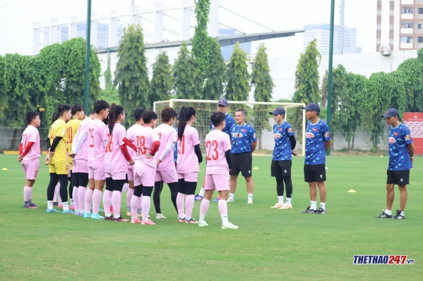 Đội tuyển nữ Việt Nam chung tay hỗ trợ đồng bào miền Trung bị ảnh hưởng bởi thiên tai