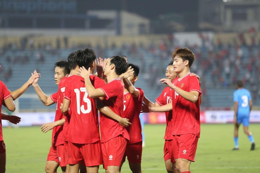 Việt Nam cầm hòa Ấn Độ sau pha penalty hỏng ăn và màn trình diễn kém ấn tượng