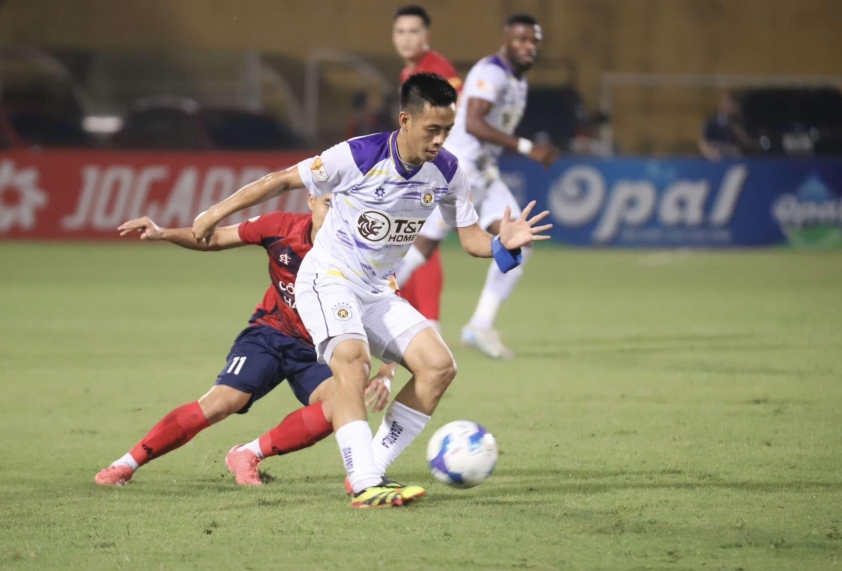 Thắng lợi của Nam Định làm xáo trộn bảng xếp hạng V-League 2024/25