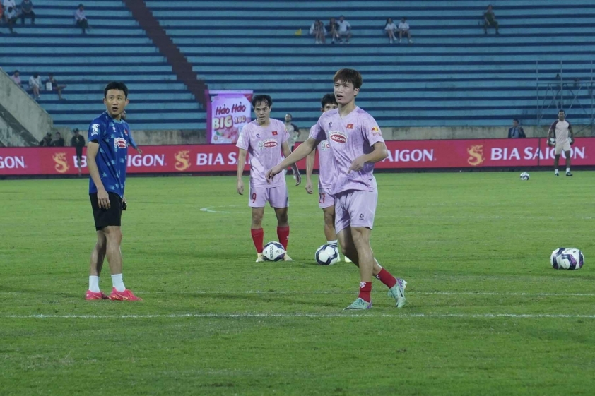 Việt Nam cầm hòa Ấn Độ sau pha penalty hỏng ăn và màn trình diễn kém ấn tượng