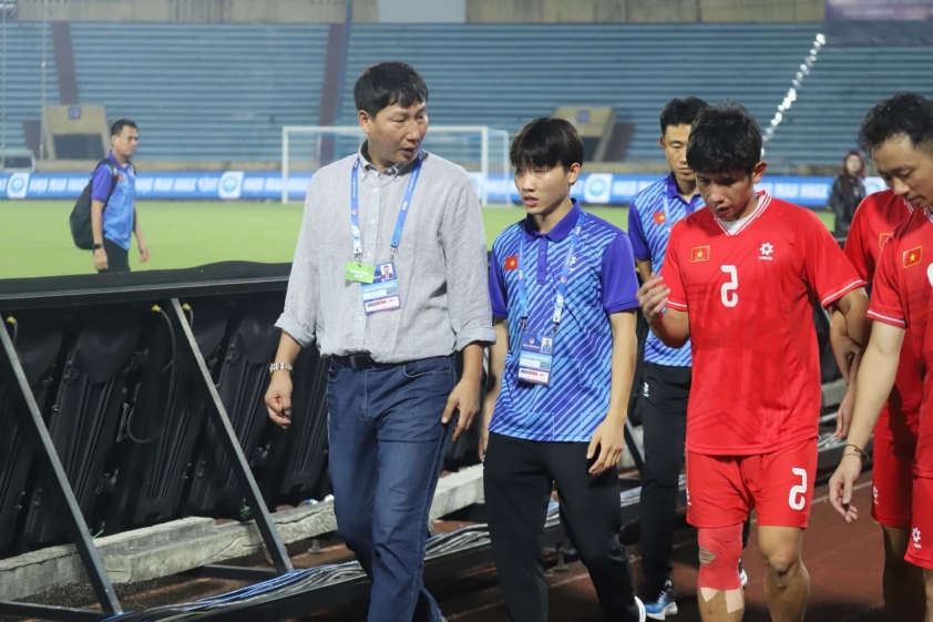 Hồng Duy lỡ hẹn với CLB Nam Định tại AFC Champions League Two vì chấn thương