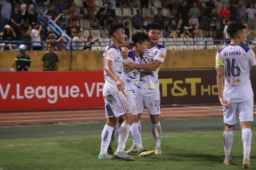 Cầu giờ Thách thức lớn đối với sự hấp dẫn của V-League