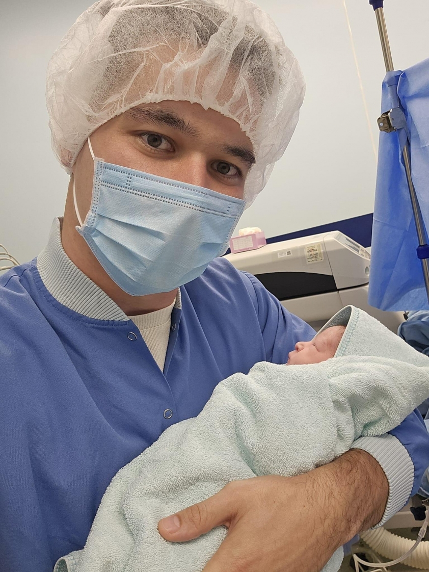 Filip Nguyễn Hân Hoan Đón Chào Thiên Thần Nhỏ, Gắn Kết Gia Đình Và Văn Hóa Việt