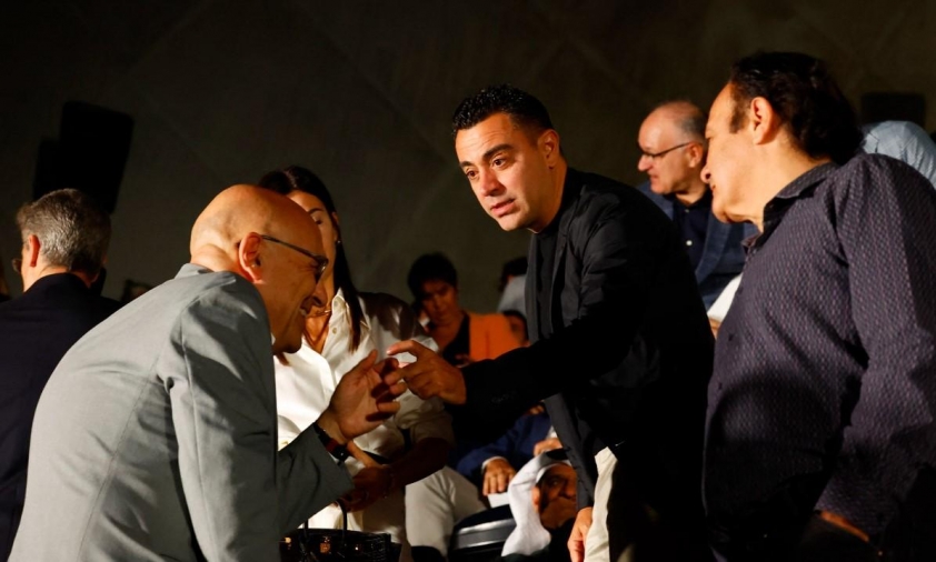 Căng Thẳng Leo Thang Xavi và Laporta Lạnh Nhạt Tại Buổi Chia Tay Iniesta