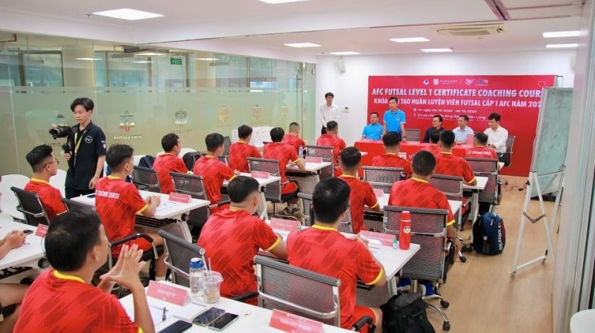 Việt Nam tự chủ tổ chức khóa học HLV futsal cấp 1 AFC với giảng viên trong nước