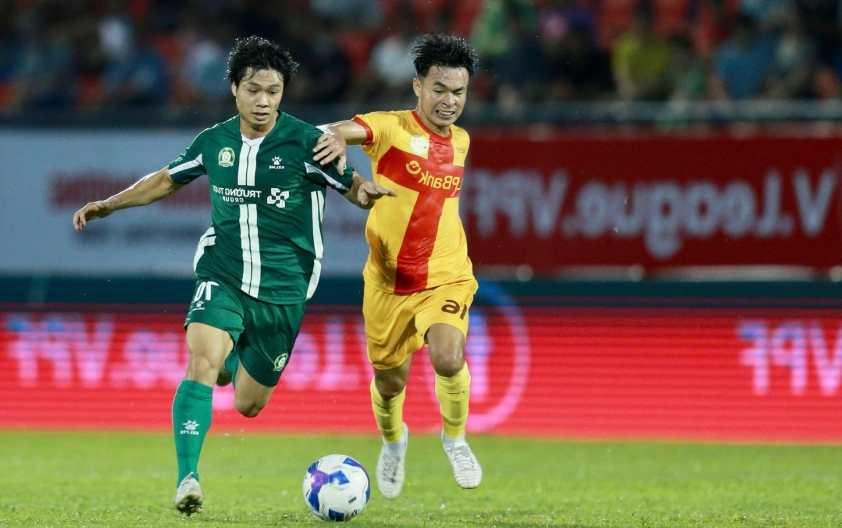 Nguyễn Công Phượng lập công, HLV Nguyễn Anh Đức tiết lộ tình trạng sức khỏe đáng lo ngại