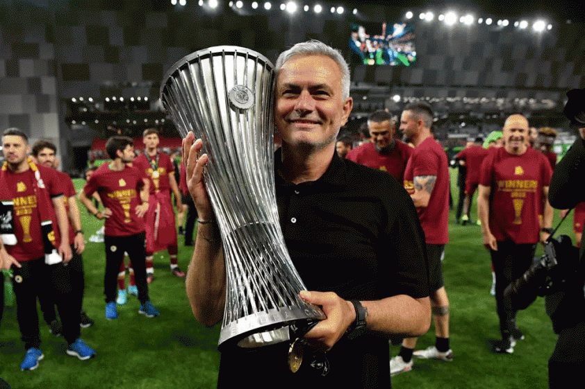 AS Roma Màn Hồi Sinh Đầy Thuyết Phục Dưới Bàn Tay Phù Thủy Mourinho