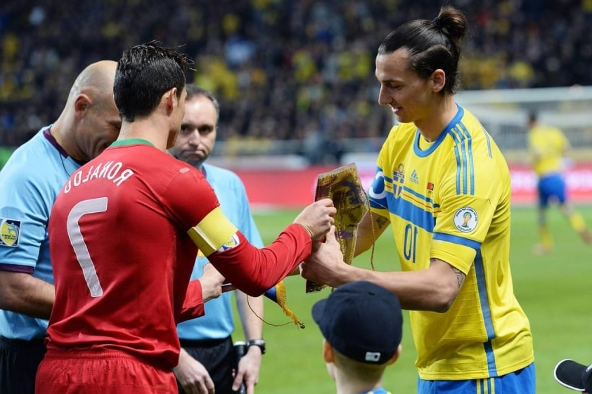 Ibrahimovic Gây Tranh Cãi Khi Nói Messi Vĩ Đại Hơn Ronaldo