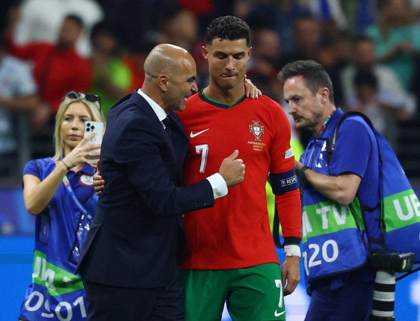 Cristiano Ronaldo Không Đấu Như Một Cầu Thủ Ở Tuổi 39, Theo HLV Roberto Martinez