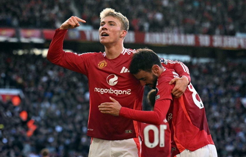 Manchester United nhọc nhằn chiến thắng Brentford