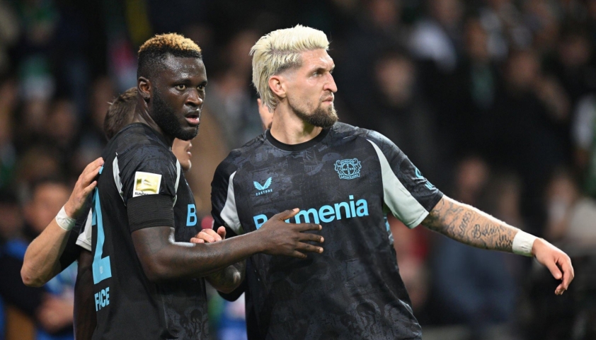Werder Bremen cầm hòa Leverkusen sau màn rượt đuổi tỷ số kịch tính