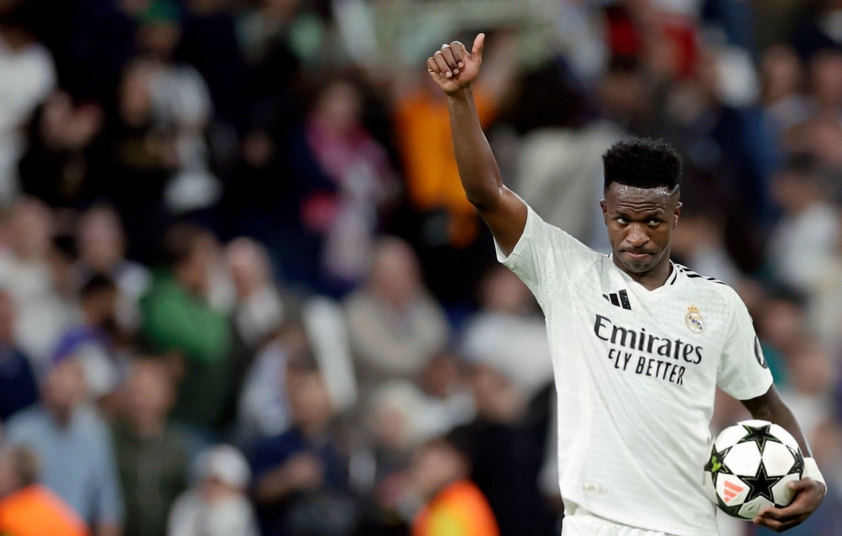 Vinicius tri ân Ronaldo bằng màn ăn mừng huyền thoại, đưa Real Madrid ngược dòng tại Champions League