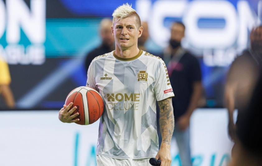 Toni Kroos Trở Thành Học Viên, Chuẩn Bị Cho Sự Nghiệp Huấn Luyện