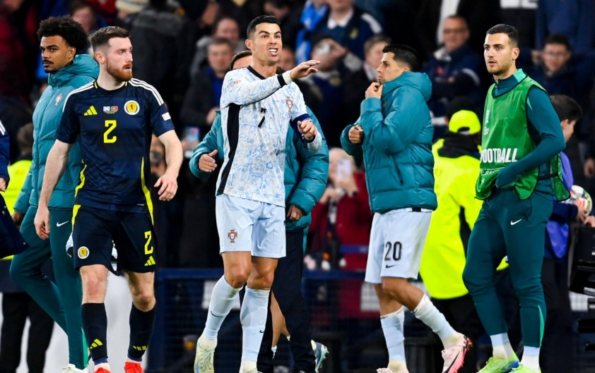 Màn trình diễn yếu kém của Ronaldo khiến Bồ Đào Nha trả giá đắt