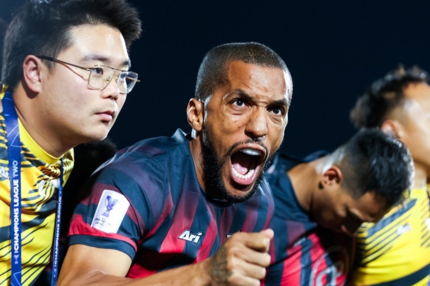 Everton Saturnino Ấn tượng trước lối chơi của Rafaelson và Hendrio của Nam Định
