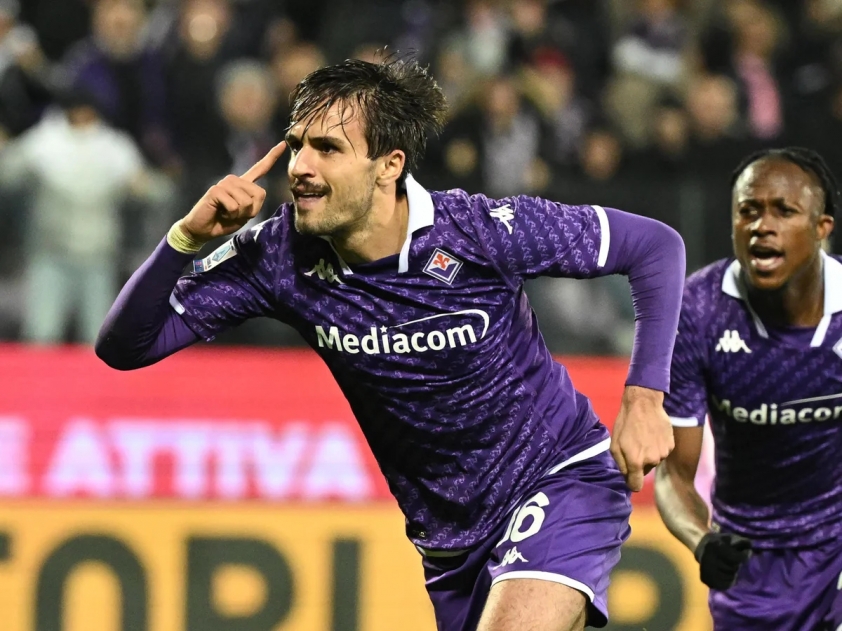 Fiorentina Bước Vào Top 4 Trong Tầm Ngắm Khi Đối Mặt Với Roma Sa Sút