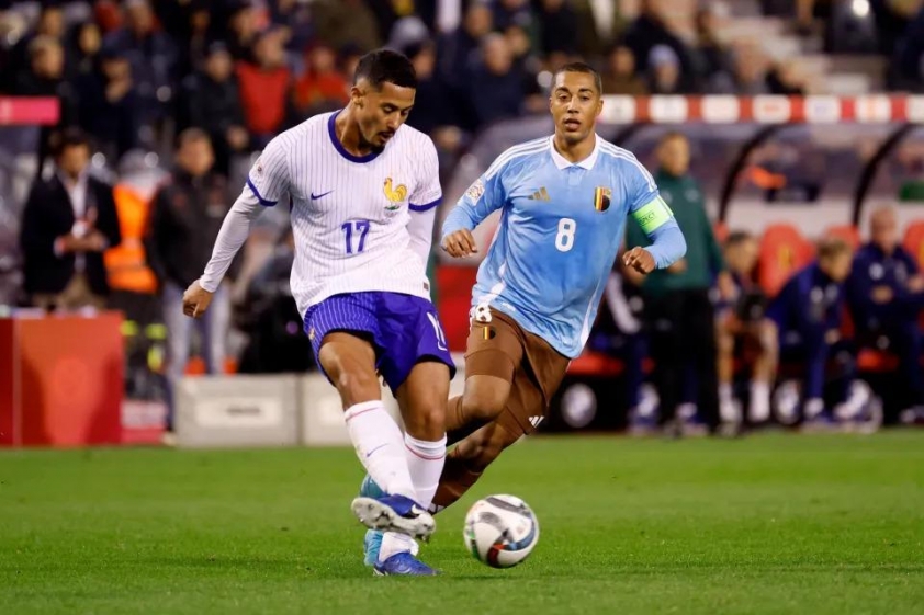 Màn trình diễn thảm họa của Saliba gây lo ngại cho Arsenal và đội tuyển Pháp
