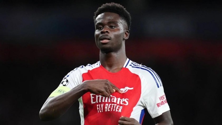 Bukayo Saka đối mặt với Liverpool khi Arsenal tiếp đón Quỷ đỏ vùng Merseyside