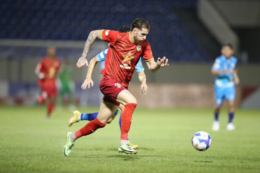 Geovane Magno tỏa sáng, nhận giải Cầu thủ xuất sắc nhất tháng 9 tại V-League
