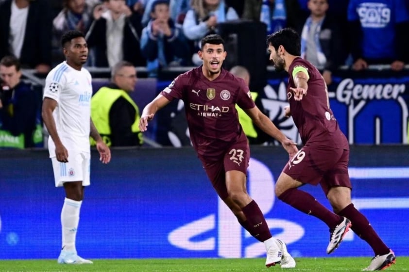 Man City Huy Hoàng Thắng Lớn 4-0 Trước Slovan Bratislava, Tiến Vào Vòng Sau Cúp C1