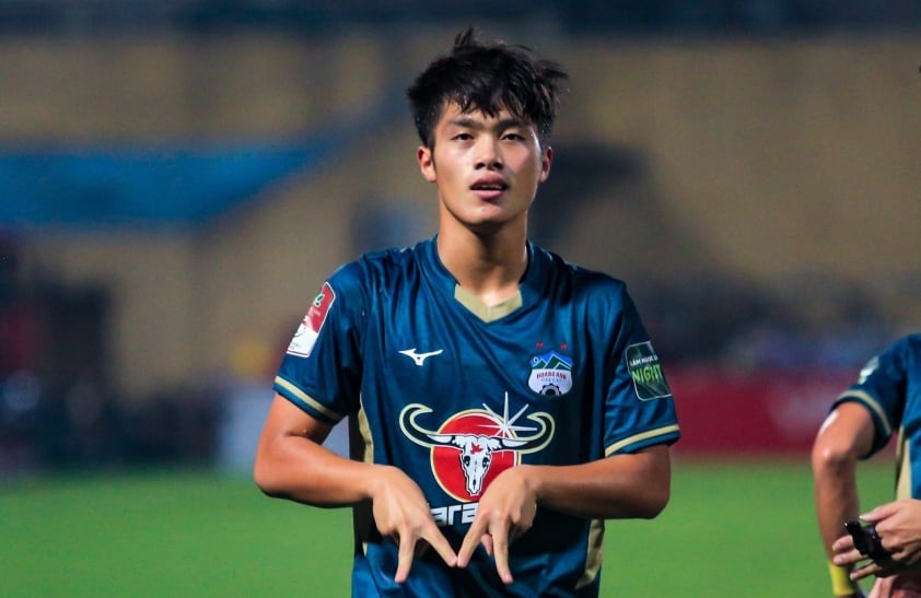 HAGL đặt mục tiêu tái chiếm ngôi đầu V-League, liệu con đường phía trước có dễ dàng?