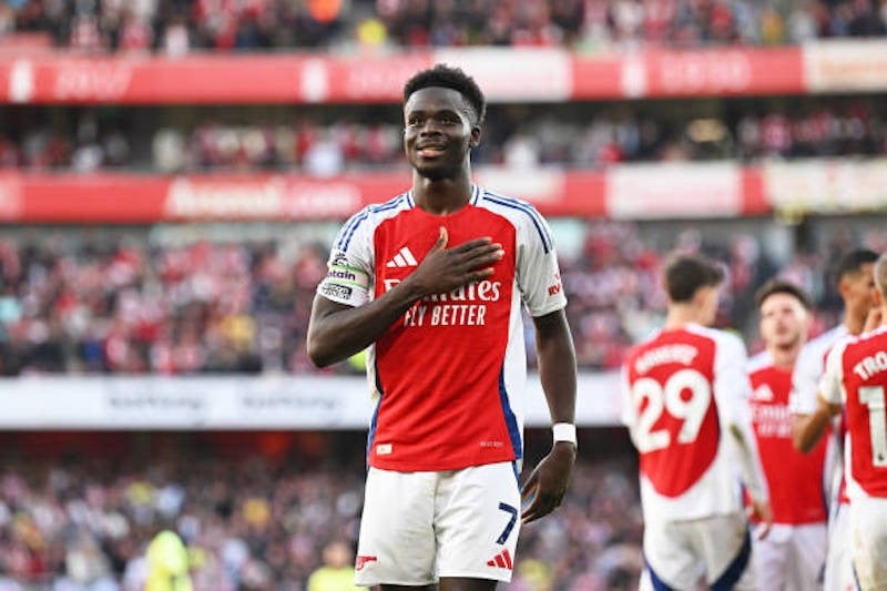 Bukayo Saka Tỏa Sáng Rực Rỡ Trong Chiến Thắng 3-1 Của Arsenal Trước Southampton