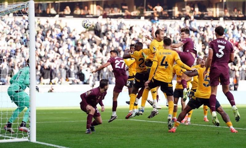 Man City Khó Khăn Trong Chiến Thắng 2-1 Trên Sân Của Wolves