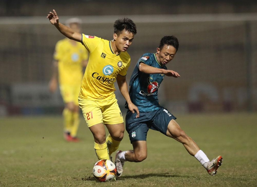 Vòng 5 V-League 2024/25: Cuộc chiến nảy lửa giữa các ứng cử viên
