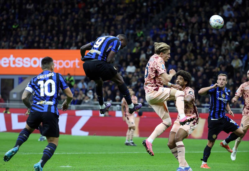 Inter Milan cần cải thiện phòng ngự để bảo vệ ngôi vương Serie A