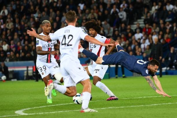 PSG Lật Ngược Thế Cờ Đánh Bại Nice, Tiếp Tục Vững Chắc Ngôi Đầu Ligue 1