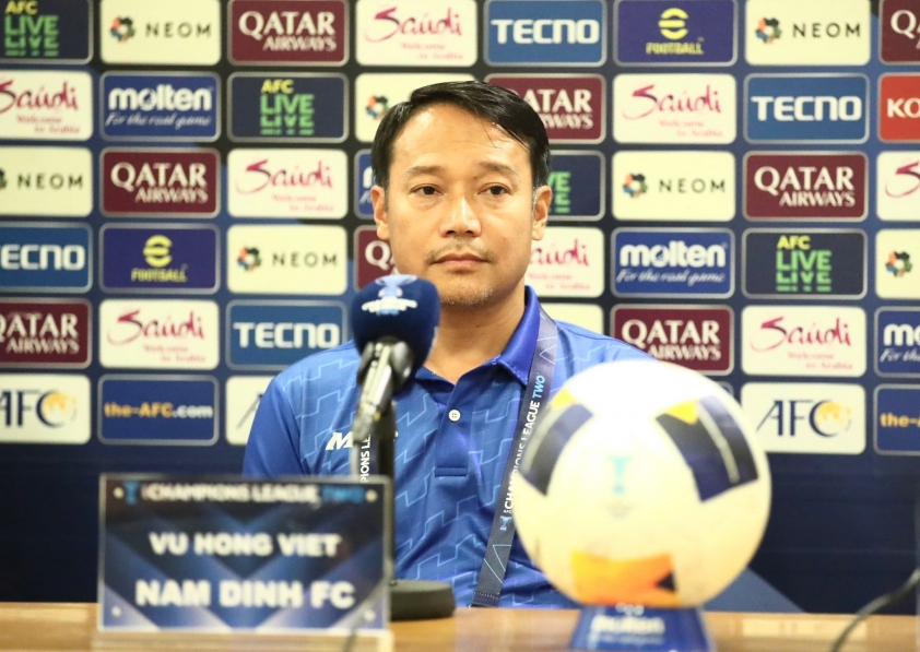 Tiếc nuối cho Nam Định khi hòa Bangkok United trên sân nhà