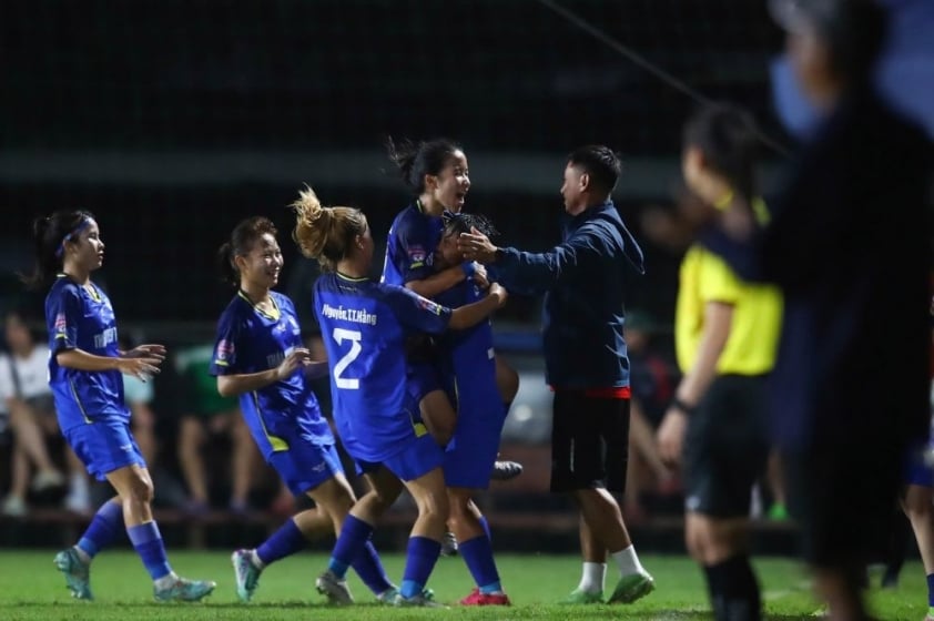Bóng Đá Nữ Việt Nam Phong Phú Hà Nam Dominates Giai Đoạn Lượt Đi Giải Vô Địch U19 Quốc Gia 2024