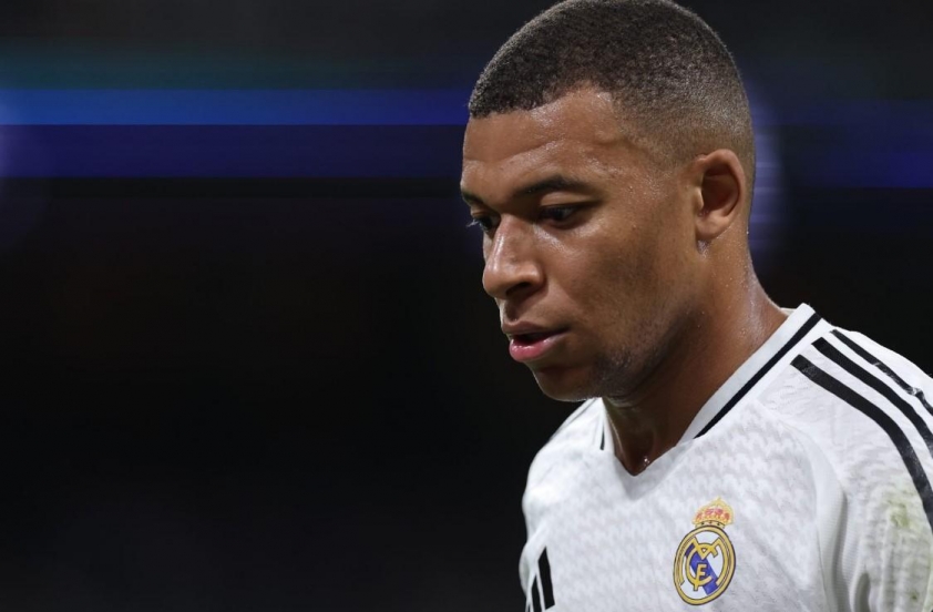 Kylian Mbappe gặp khó khăn khi thích nghi với Real Madrid