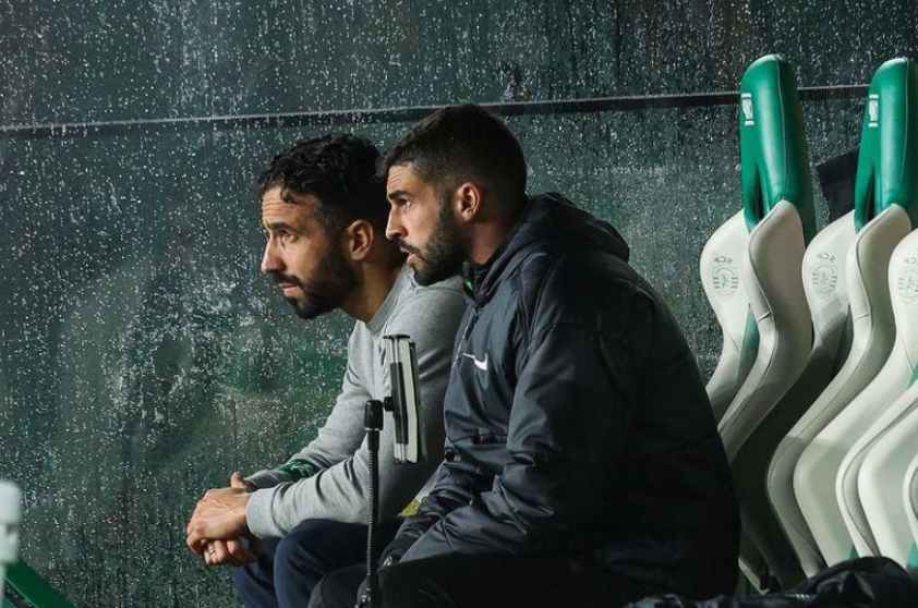 Ruben Amorim đặt chân đến Manchester, bắt đầu kỷ nguyên mới tại Old Trafford