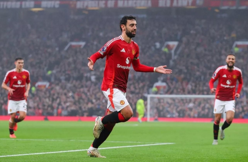 Kỷ nguyên mới tại Old Trafford Ruben Amorim mang đến lối chơi 3-4-3 đầy táo bạo