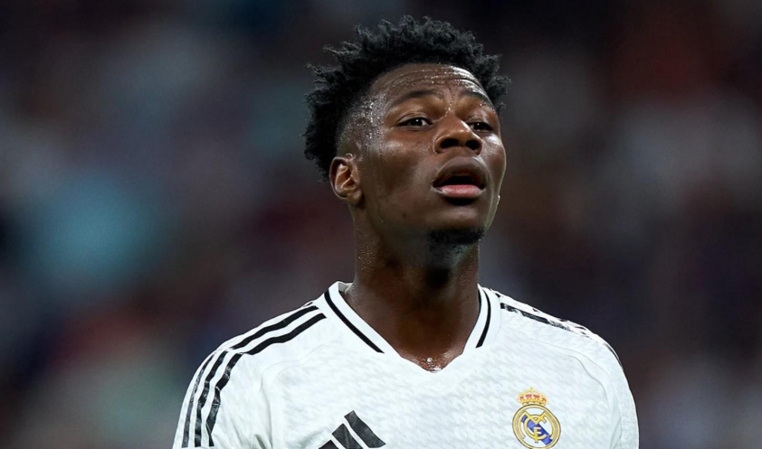 Tương lai bấp bênh Tchouameni phải vật lộn dưới áp lực từ người hâm mộ Real Madrid
