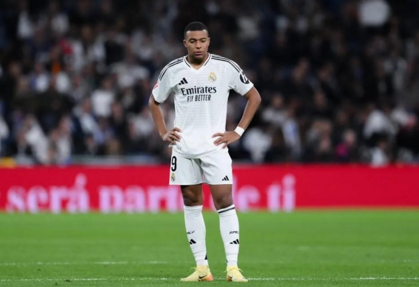 Kylian Mbappe gặp khó khăn khi thích nghi với Real Madrid