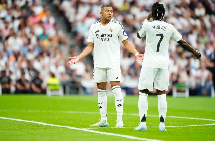 Ancelotti Bất Biến Vị Trí Của Vinicius Junior Dù Mbappe Hụt Hẫng Ở Vị Trí Tiền Đạo