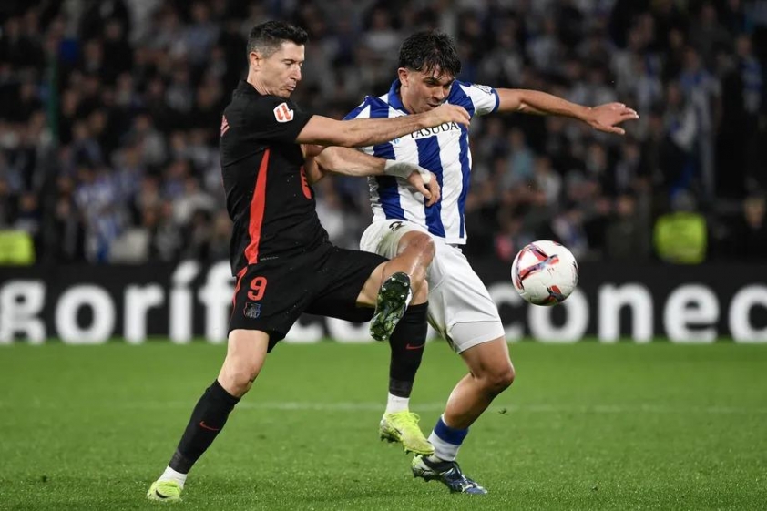 Chấn thương mắt cá chân khiến Lamine Yamal lỡ hẹn với trận thua của Barcelona trước Real Sociedad