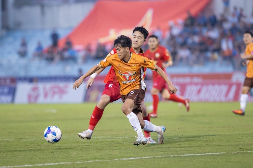 CLB Hồng Lĩnh Hà Tĩnh: Hiện tượng bất bại của V-League 2024/25