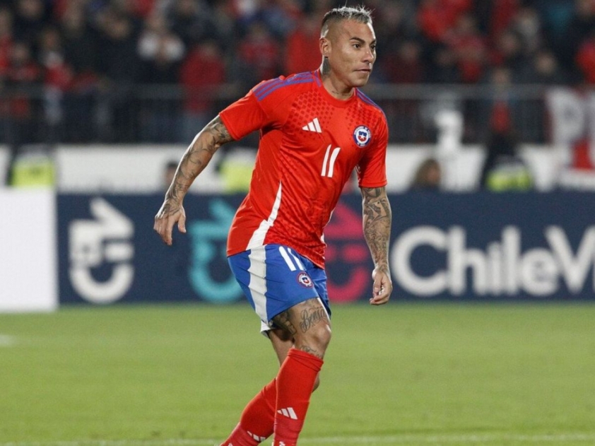Cuộc đụng độ căng thẳng Peru và Chile tranh đấu giành hi vọng mong manh tại Vòng loại World Cup