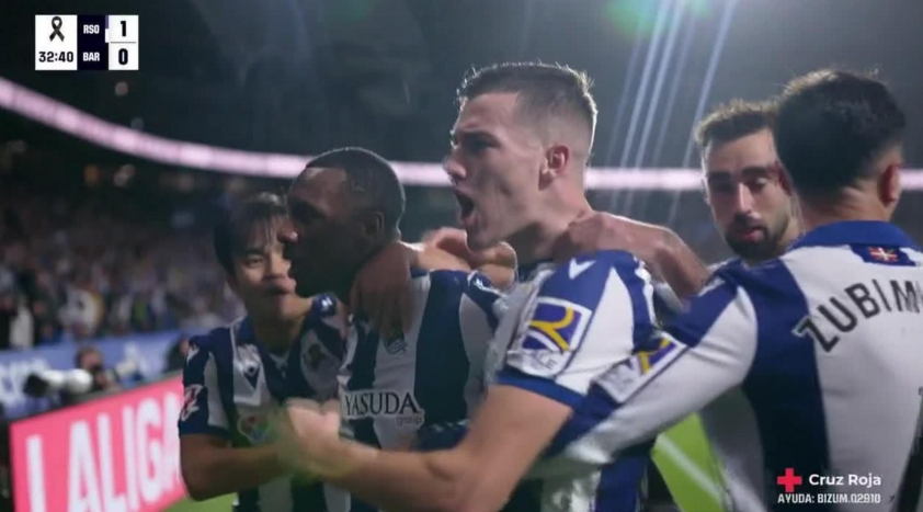 Barca ngã ngựa trước Sociedad, cuộc đua vô địch La Liga xáo trộn