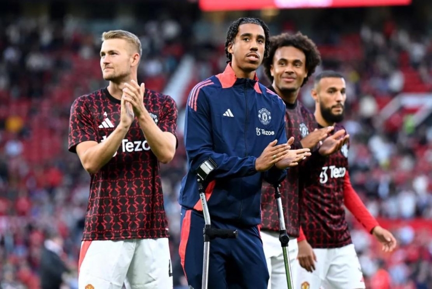 Manchester United hết sức cẩn trọng với quá trình phục hồi của tân binh đắt giá Yoro